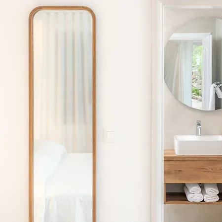 Nono Ban Boutique Hotel & Villas Hotell 4*