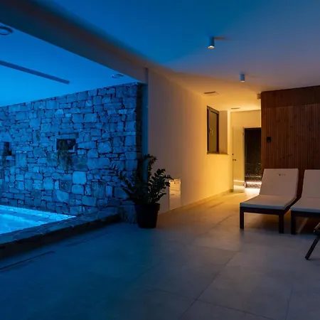 Nono Ban Boutique Hotel & Villas Hotell 4*