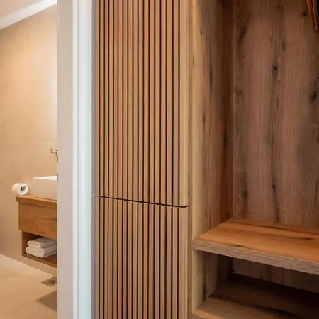 Hotel Nono Ban &