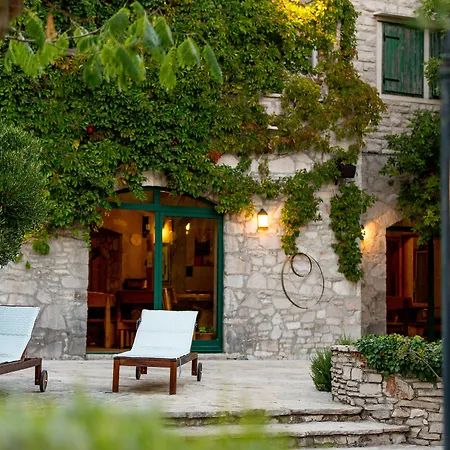Hotell Nono Ban Boutique Hotel & Villas