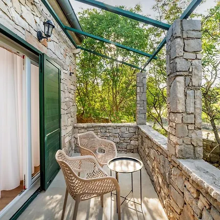 Hotel Nono Ban Hotel & Villa