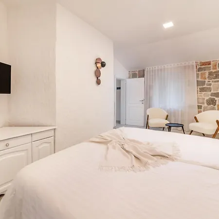 Nono Ban Hotel & Villa Hotel 4*